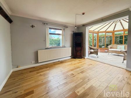 3 bedroom Bungalow for sale in Milton Road, Gainsborough, DN21