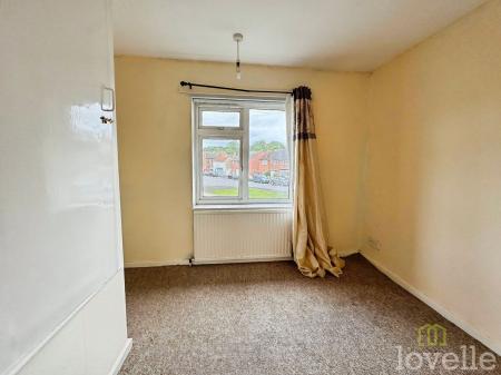 3 bedroom Semi-detached house for sale in Rowston Close, Gainsborough, DN21