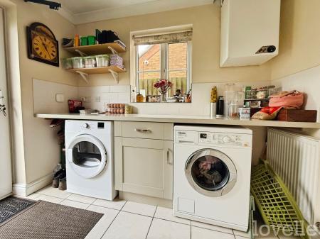 4 bedroom Detached house for sale in Trent Approach, Marton, DN21