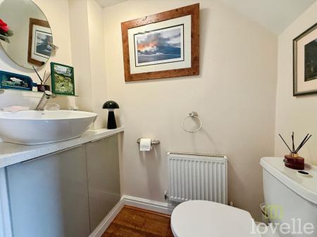 4 bedroom Detached house for sale in Trent Approach, Marton, DN21