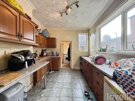 5 bedroom Terraced House for sale in Trinity Street, Gainsborough, DN21