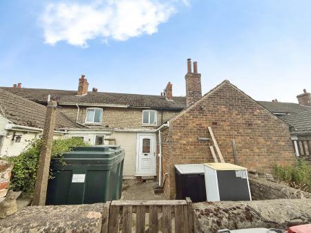 2 bedroom Terraced House for sale in Gainsthorpe Road, Kirton Lindsey, DN21