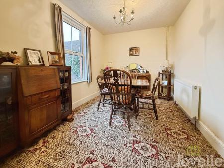 4 bedroom Detached house for sale in Newbigg, Westwoodside, DN9