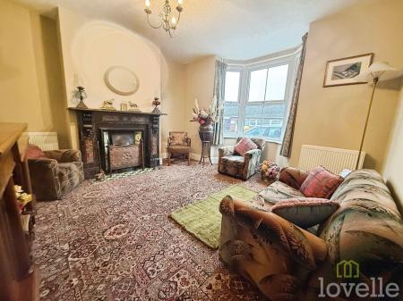 4 bedroom Detached house for sale in Newbigg, Westwoodside, DN9