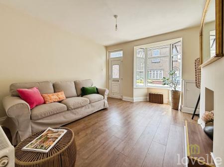 2 bedroom Terraced House for sale in Etherington Street, Gainsborough, DN21