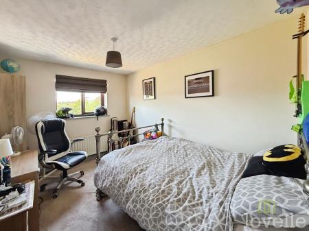 3 bedroom Semi-detached house for sale in Church View, Lea, DN21