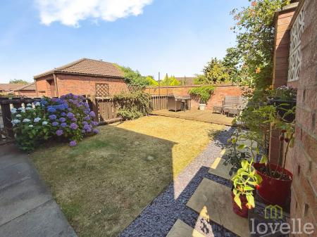 3 bedroom Semi-detached house for sale in Church View, Lea, DN21