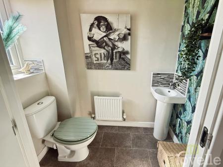 4 bedroom Detached house for sale in Foxby Mews, Gainsborough, DN21