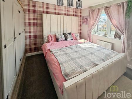 4 bedroom Detached house for sale in Foxby Mews, Gainsborough, DN21