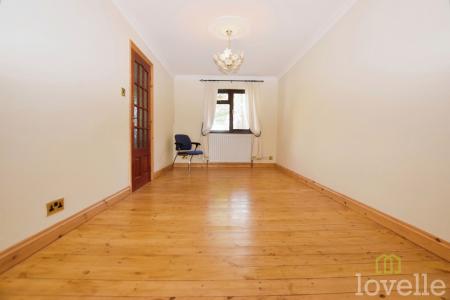 4 bedroom Detached house to let in Anderson Way, Lea, DN21