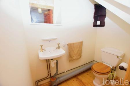 4 bedroom Detached house to let in Anderson Way, Lea, DN21