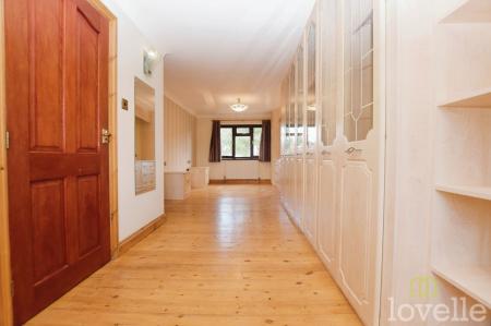 4 bedroom Detached house to let in Anderson Way, Lea, DN21