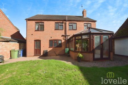 4 bedroom Detached house to let in Anderson Way, Lea, DN21