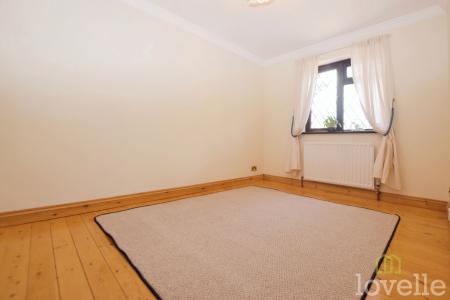 4 bedroom Detached house to let in Anderson Way, Lea, DN21