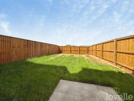 2 bedroom Semi-detached house to let in Eliot Drive, Gainsborough, DN21