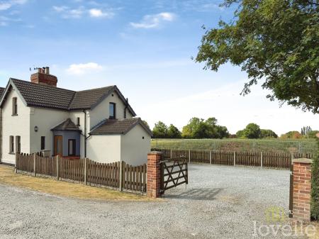Station Road, Beckingham, DN10