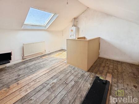 2 bedroom Terraced House for sale in Dickenson Terrace, Gainsborough, DN21