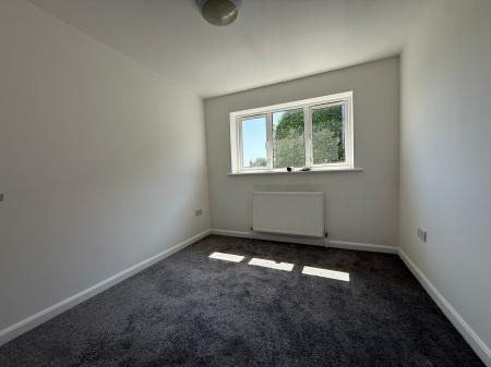 1 bedroom Flat to let in Lea Road, Gainsborough, DN21