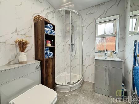 4 bedroom Detached house for sale in Salisbury Close, Morton, DN21