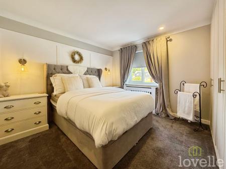 4 bedroom Detached house for sale in Sunningdale Way, Gainsborough, DN21