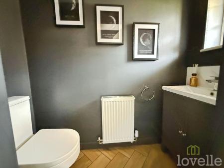 4 bedroom Detached house for sale in Sunningdale Way, Gainsborough, DN21