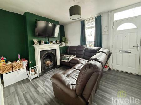 2 bedroom Terraced House for sale in Beaufort Street, Gainsborough, DN21