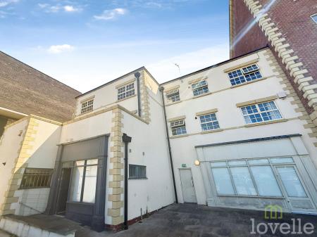 2 bedroom Flat for sale in North Street, Gainsborough, DN21