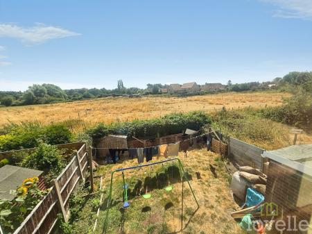 3 bedroom Terraced House for sale in Hickman Crescent, Morton, DN21