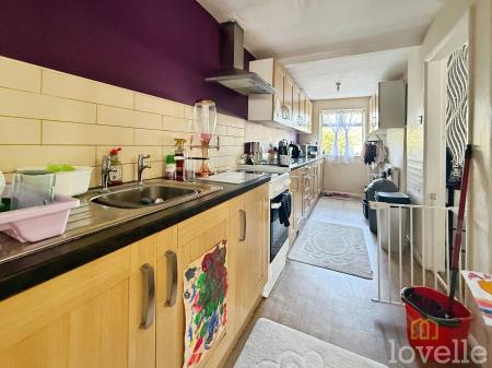 3 bedroom Terraced House for sale in Hickman Crescent, Morton, DN21
