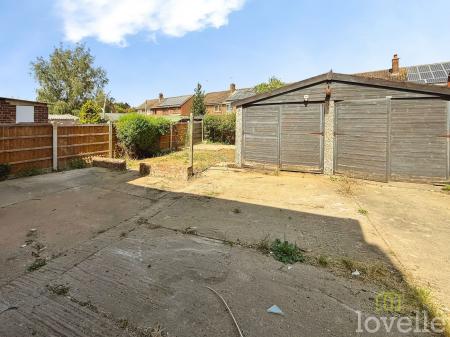 2 bedroom Semi-detached house for sale in Plassey Road, Hemswell Cliff, DN21