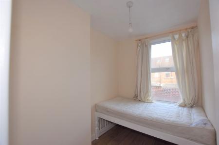 3 bedroom Terraced House to let in Waterworks Street, Gainsborough, DN21