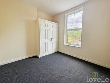 2 bedroom Flat to let in Ashcroft Road, Gainsborough, DN21