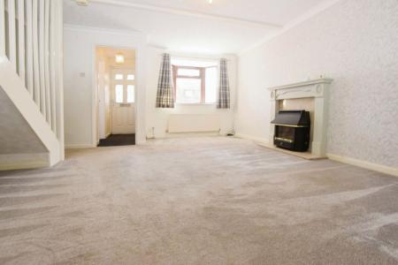 3 bedroom Semi-detached house to let in The Pines, Gainsborough, DN21