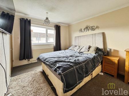 3 bedroom Terraced House for sale in Heapham Road, Gainsborough, DN21