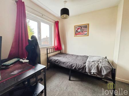3 bedroom Terraced House for sale in Heapham Road, Gainsborough, DN21