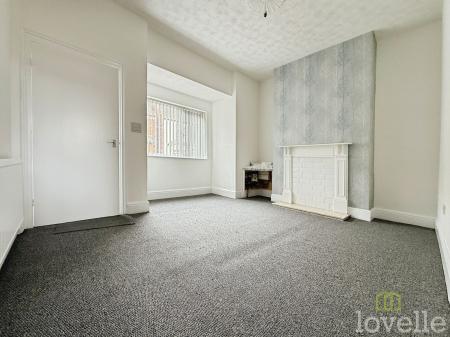 3 bedroom Terraced House to let in Campbell Street, Gainsborough, DN21