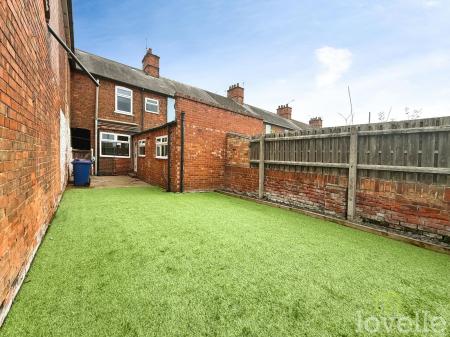 3 bedroom Terraced House to let in Campbell Street, Gainsborough, DN21