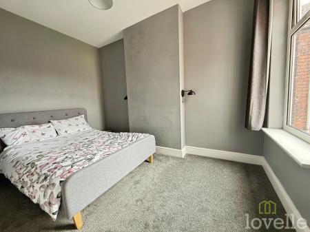 2 bedroom Semi-detached house for sale in Ropery Road, Gainsborough, DN21