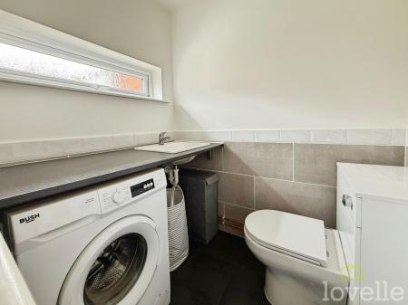 2 bedroom Semi-detached house for sale in Ropery Road, Gainsborough, DN21