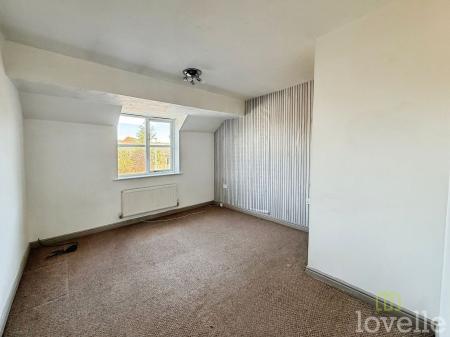 2 bedroom Semi-detached house for sale in Temple Road, Scunthorpe, DN17
