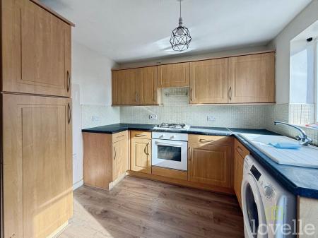 2 bedroom Semi-detached house for sale in Temple Road, Scunthorpe, DN17