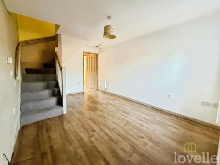 2 bedroom Semi-detached house for sale in Temple Road, Scunthorpe, DN17