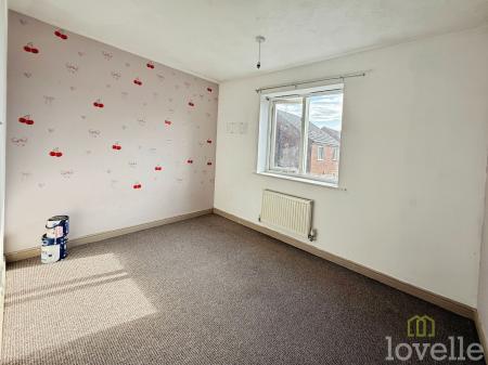 2 bedroom Semi-detached house for sale in Temple Road, Scunthorpe, DN17