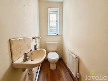 2 bedroom Semi-detached house for sale in Temple Road, Scunthorpe, DN17