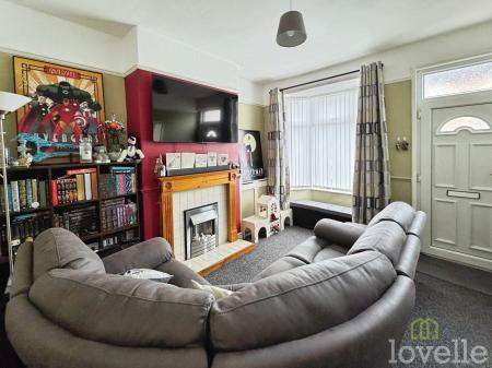 3 bedroom Terraced House for sale in Charles Street, Gainsborough, DN21