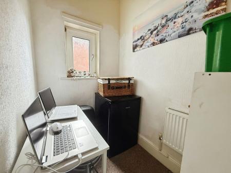 2 bedroom Semi-detached house for sale in Ropery Road, Gainsborough, DN21