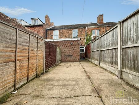 3 bedroom Terraced House to let in Trent Street, Gainsborough, DN21