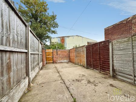 3 bedroom Terraced House to let in Trent Street, Gainsborough, DN21