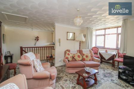 1 bedroom Maisonette for sale in Abbey Park Mews, Grimsby, DN32