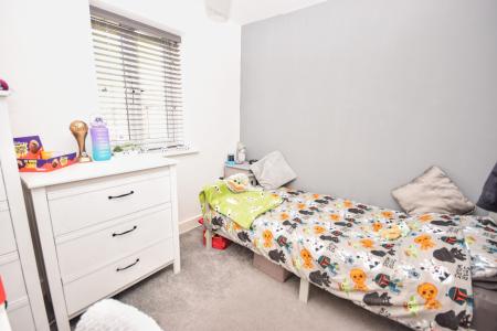 4 bedroom Detached house for sale in Acorn Avenue, Louth, LN11